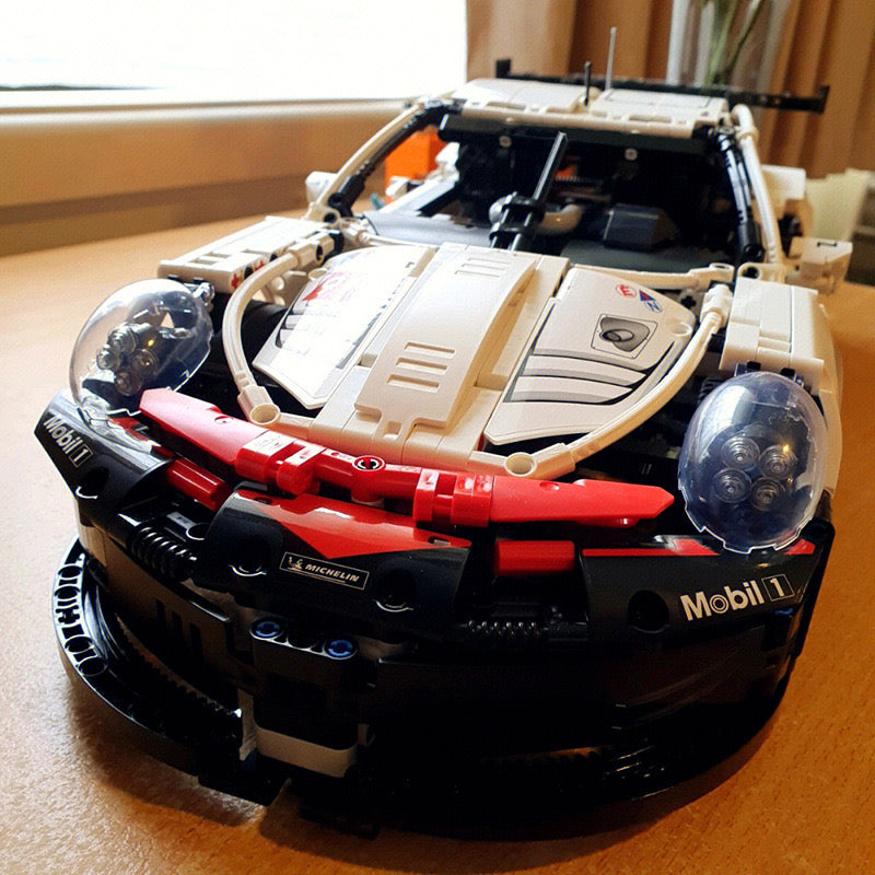 Porsche 911 RSR Racing Car Model Building Set - C5